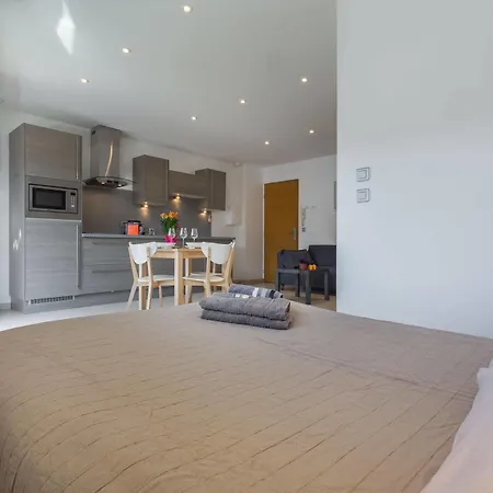 Appart Azur Apartment Saint-Laurent-du-Var